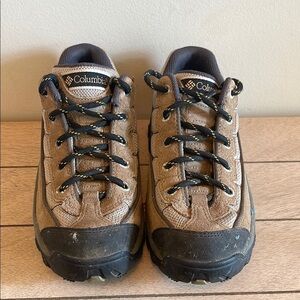 Columbia Johnny Rail Hiking Boots SZ 5
